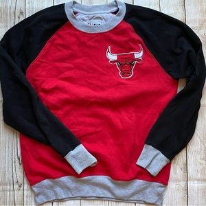 NBA Chicago bulls sweater size large